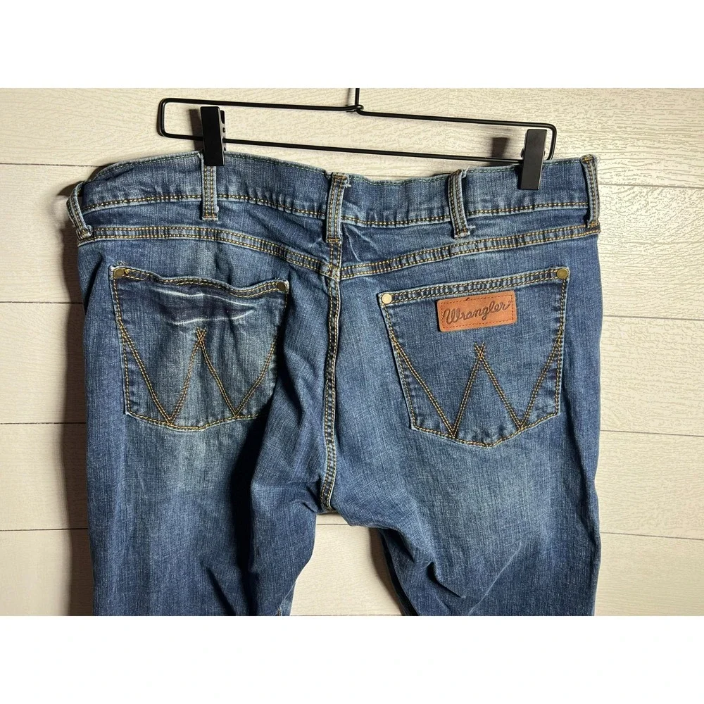 Wrangler Retro 38x30 (38x29) Jeans Mens Medium Wash Slim Straight Leg  10WLT88BZ